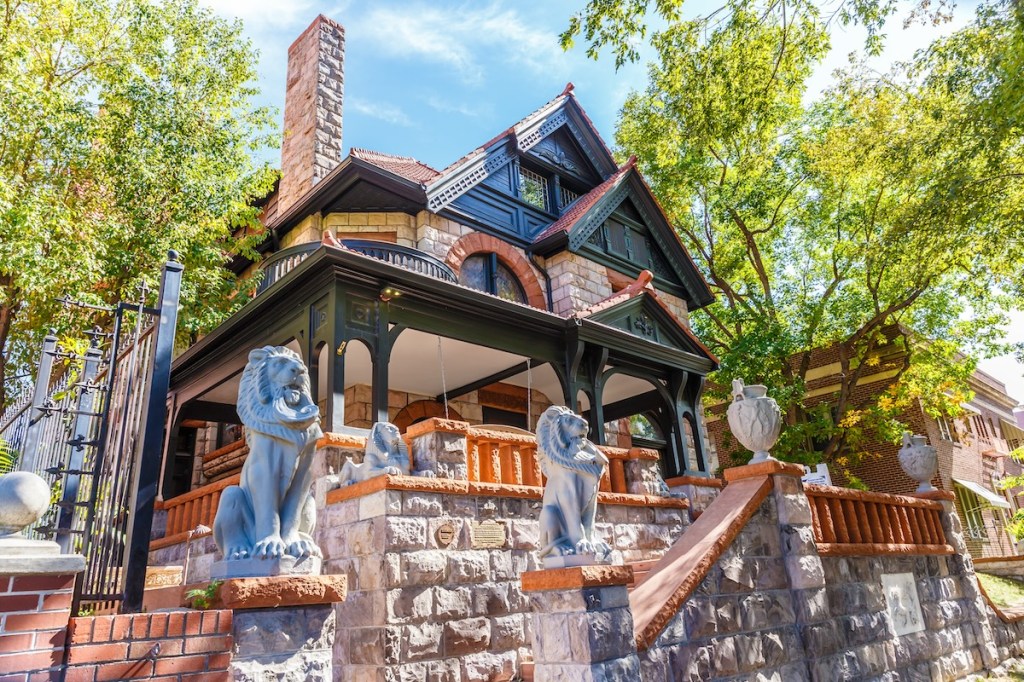 One system to success: How Historic Denver streamlined sales with Dock