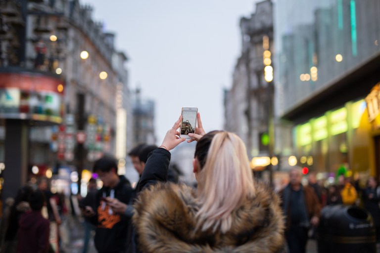 10 creative Instagram marketing ideas to boost bookings for your tour business